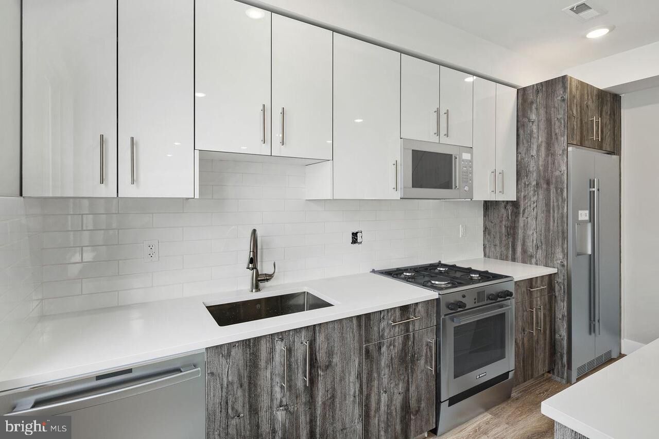 Property Photo: 2348 Mountain Street PA 19145