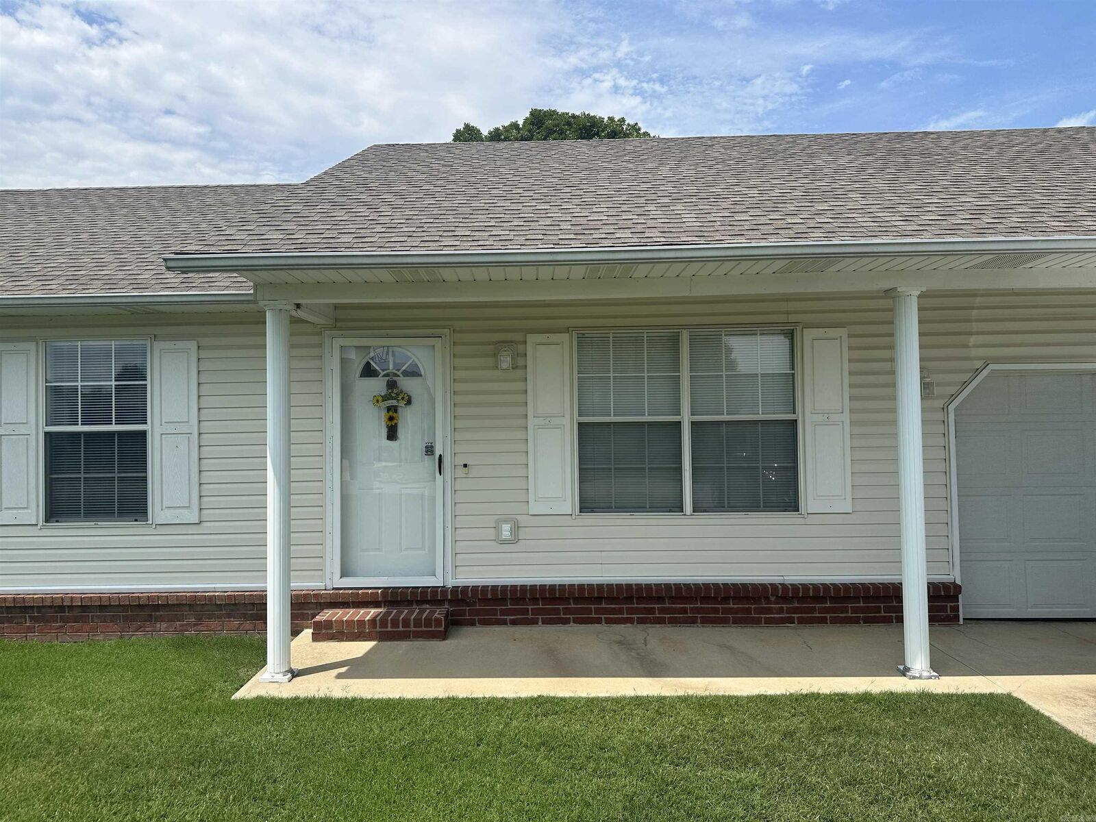 Property Photo:  805 Leewood Drive  AR 72450-9999 