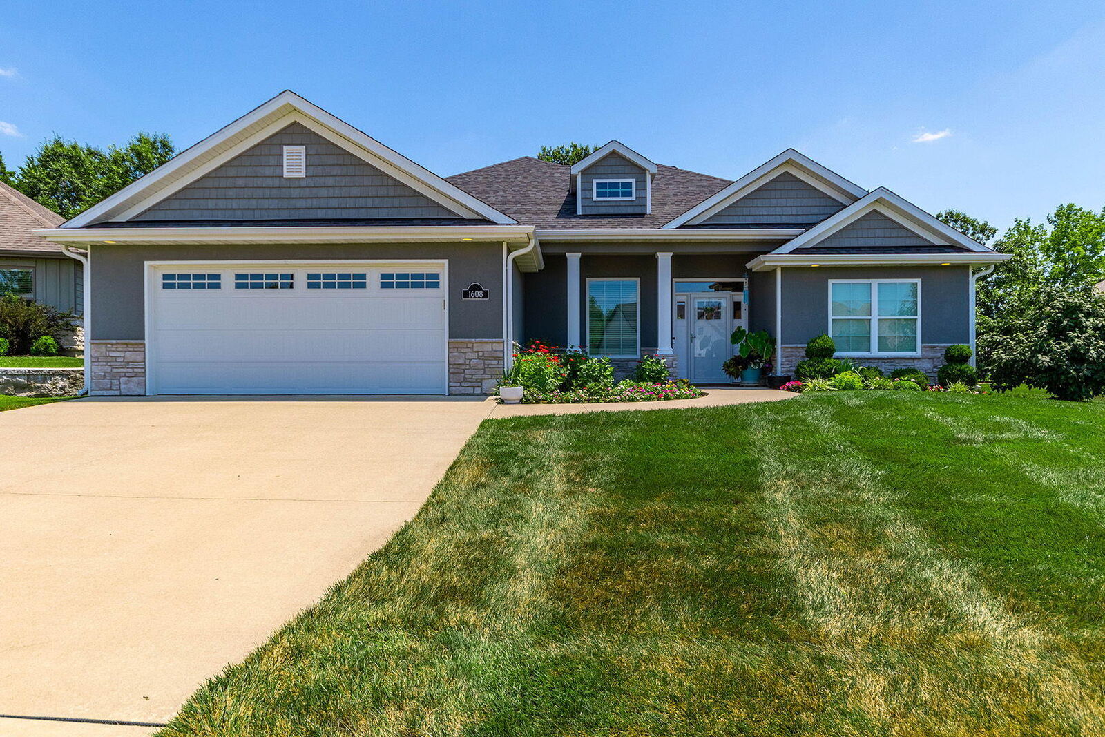 Property Photo:  1608 Spring Mountain Dr  MO 65201 