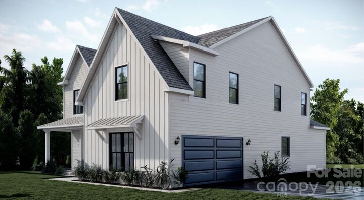 Property Photo: 2316 Chateau Court NC 28105