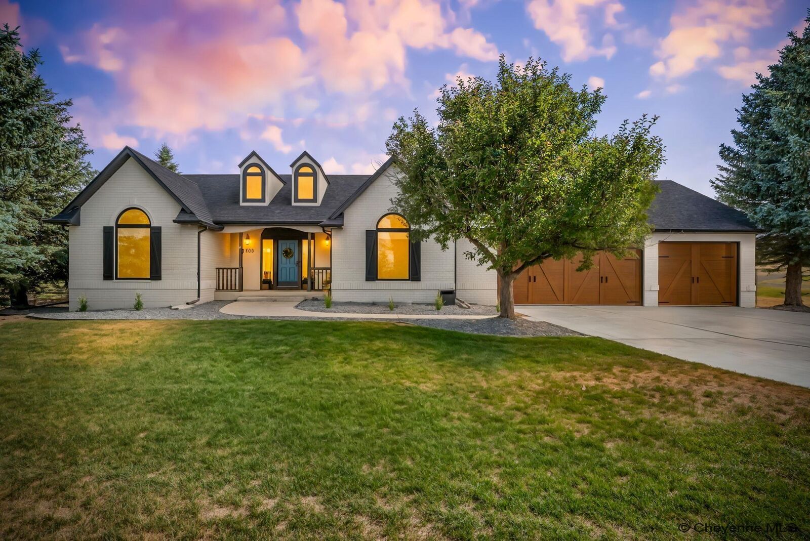 Property Photo:  2485 Tranquility Rd  WY 82009 