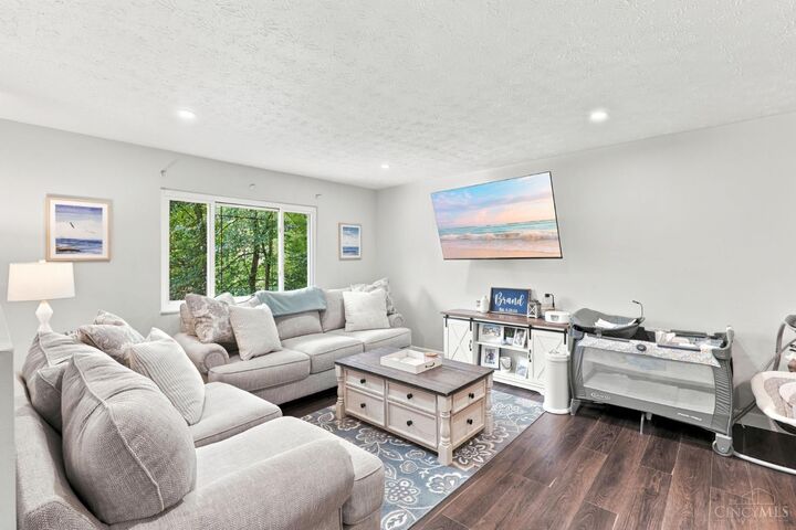 Property Photo:  6017 Grist Mill Court  OH 45150 