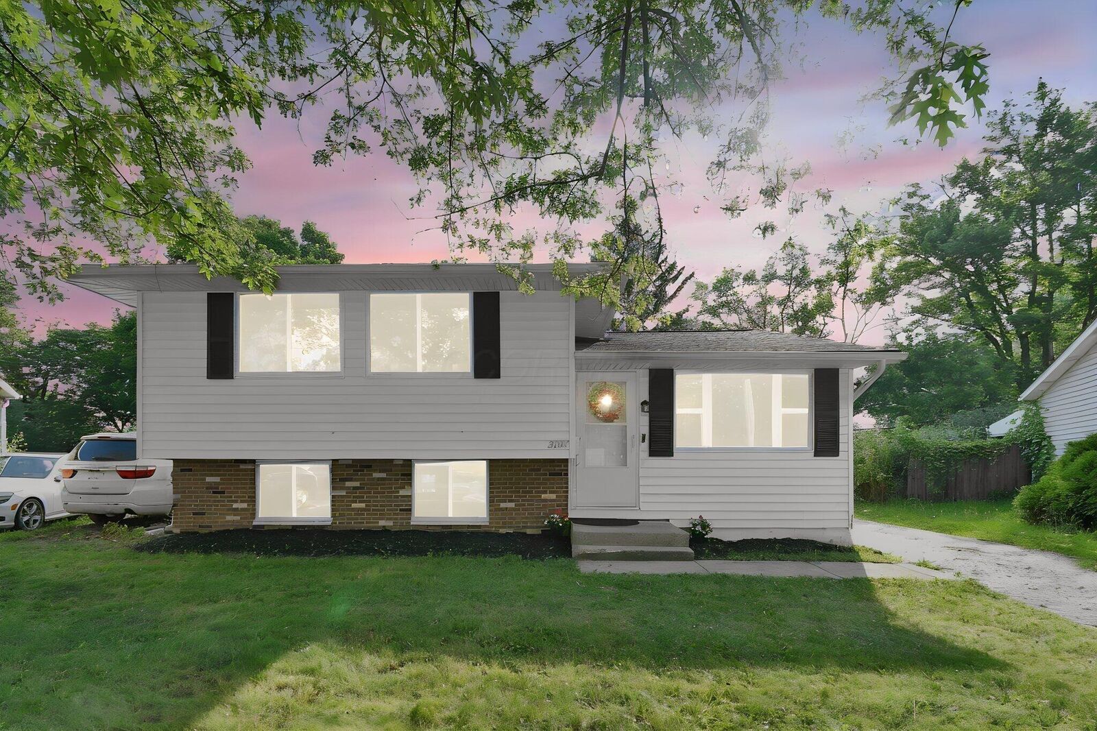 Property Photo:  2187 Balford W Square  OH 43232 