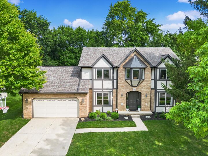 Property Photo: 7253 Fitzwilliam Drive OH 43017