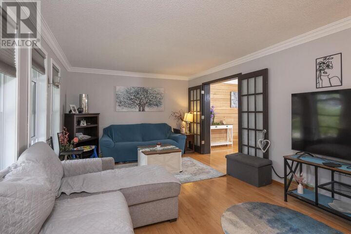 Property Photo:  192 Riviera Dr  ON P7B 6H8 