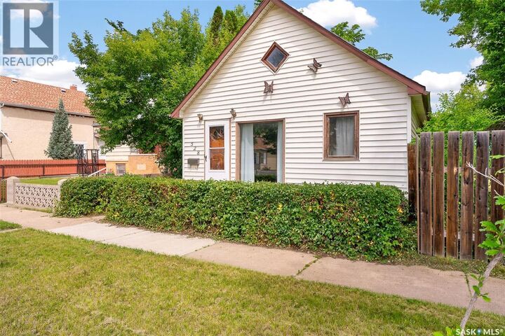 Property Photo: 528 Ominica Street E SK S6H 0H3