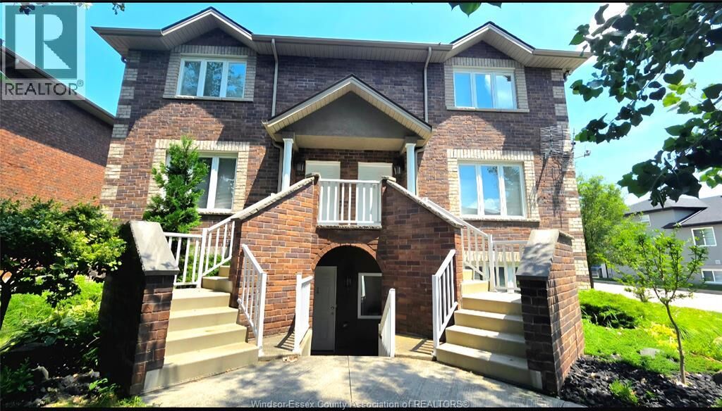 Property Photo: 1811 Northway Avenue 4 ON N9B 3M1