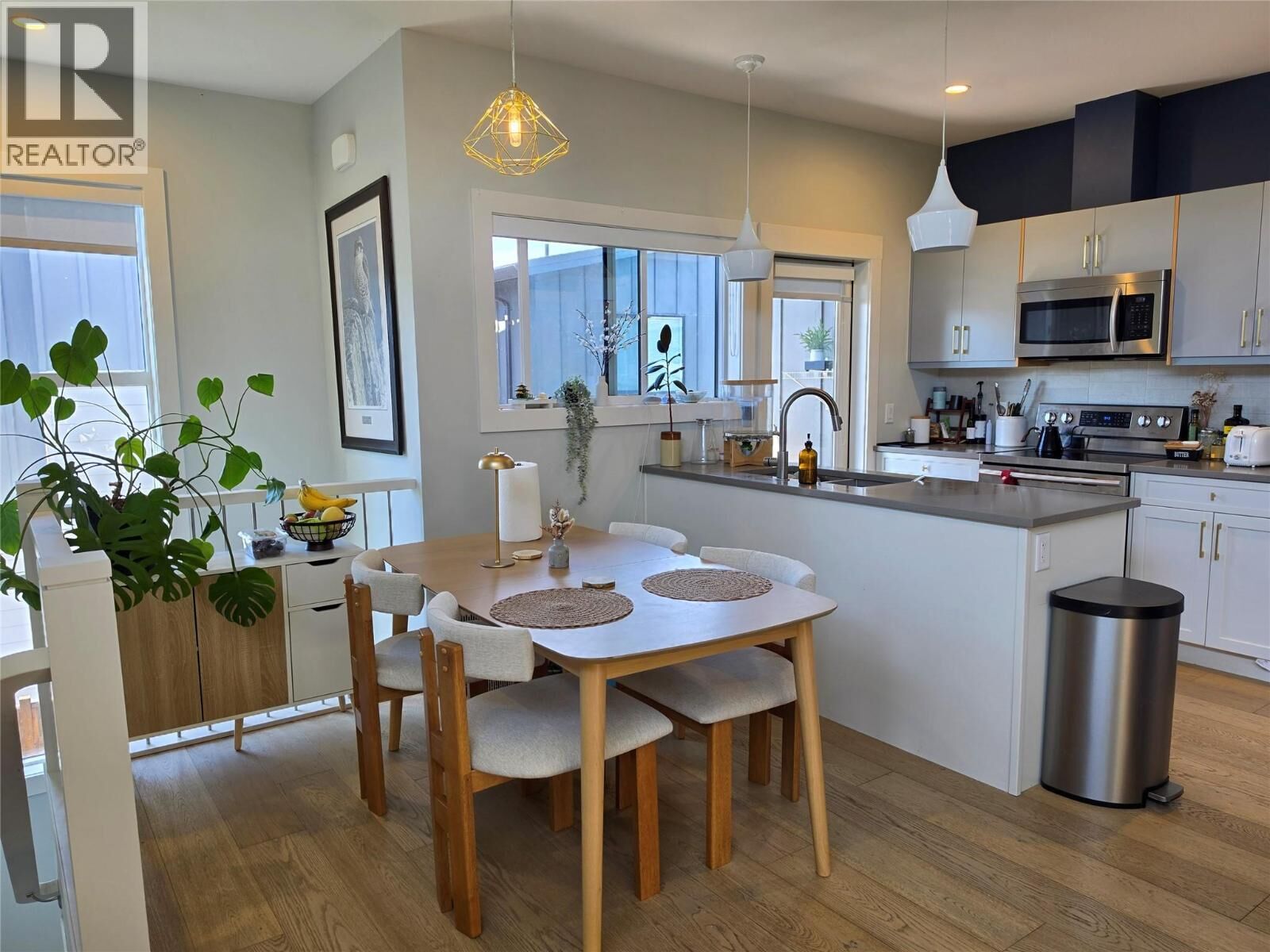 Property Photo:  726 Coopland Crescent 2  BC V1Y 2V1 