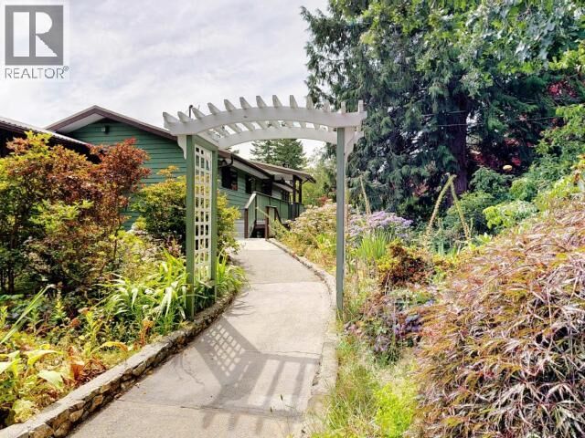 Property Photo:  9573 Larson Road  BC V0N 2G0 