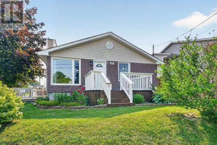 Property Photo: 300 Gardner Avenue ON K6H 5H8