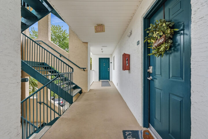 Property Photo:  4270 Calinda Lane 332  FL 32578 