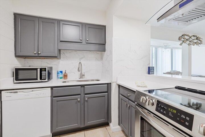 Property Photo:  4000 Gulf Terrace Drive 159  FL 32541 