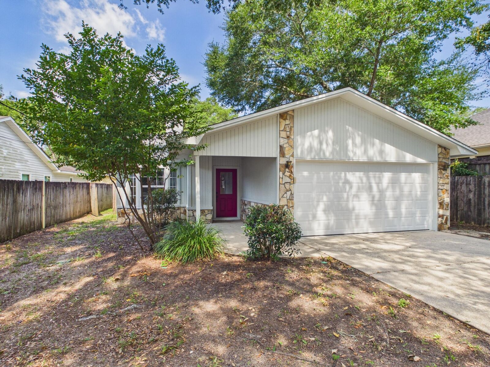 Property Photo:  1920 Redwood Avenue  FL 32578 