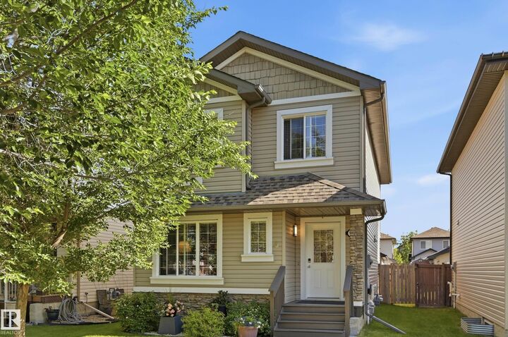 Property Photo: 9817 104 Avenue AB T8R 0C2
