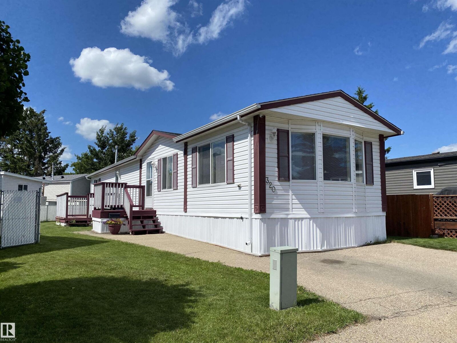 Property Photo: 320 Evergreen Park NW AB T5Y 4M2