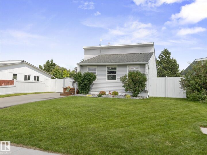 Property Photo: 3607 42 Street AB T9E 6A5
