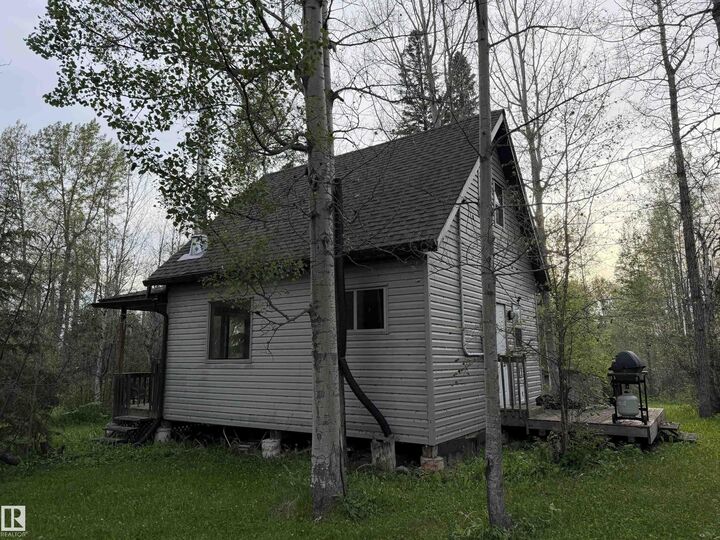 Property Photo:  4520 Twp Road 490A  AB T9G 6N8 