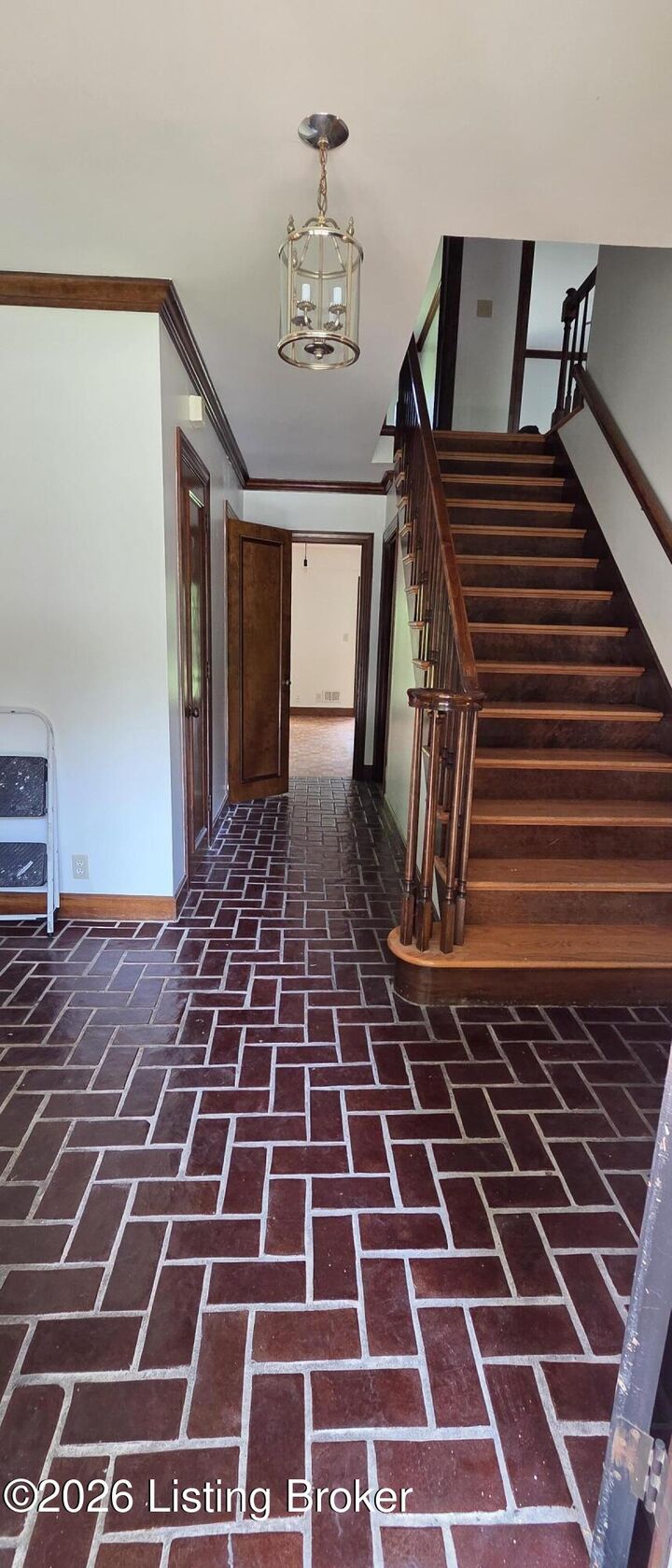 Property Photo: 7246 Heatherly Square KY 40241