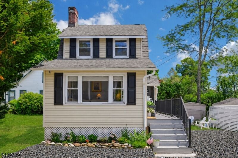 Property Photo: 4 Lakeview Ave NJ 07828