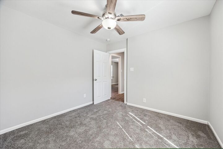 Property Photo:  5320 Bell St  TX 77023 