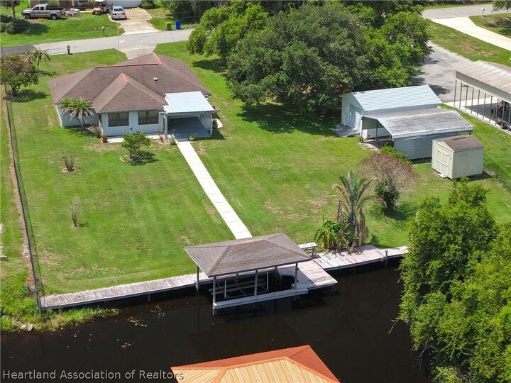 Property Photo: 1536 Rutledge Avenue FL 33852