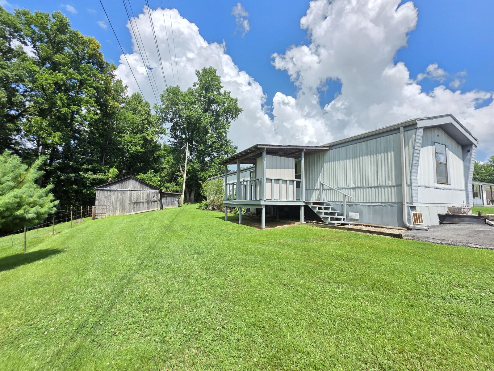 Property Photo:  91 Blakley Subdivision Road  KY 40741 