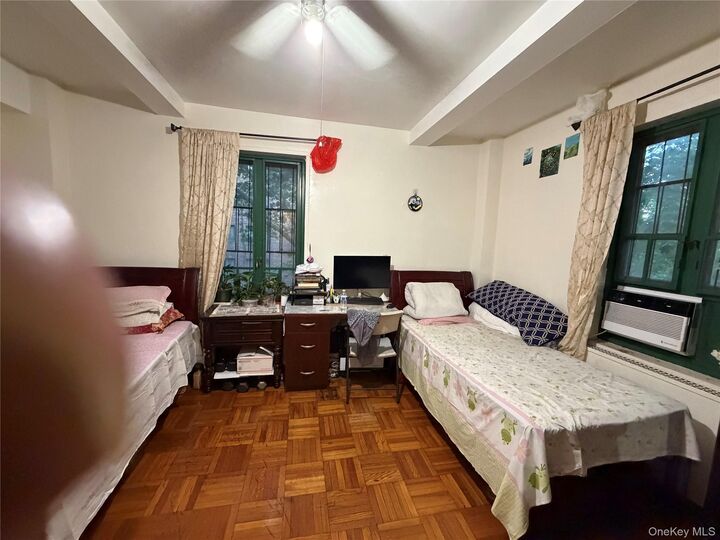 Property Photo: 1551 Unionport Road 4C NY 10462
