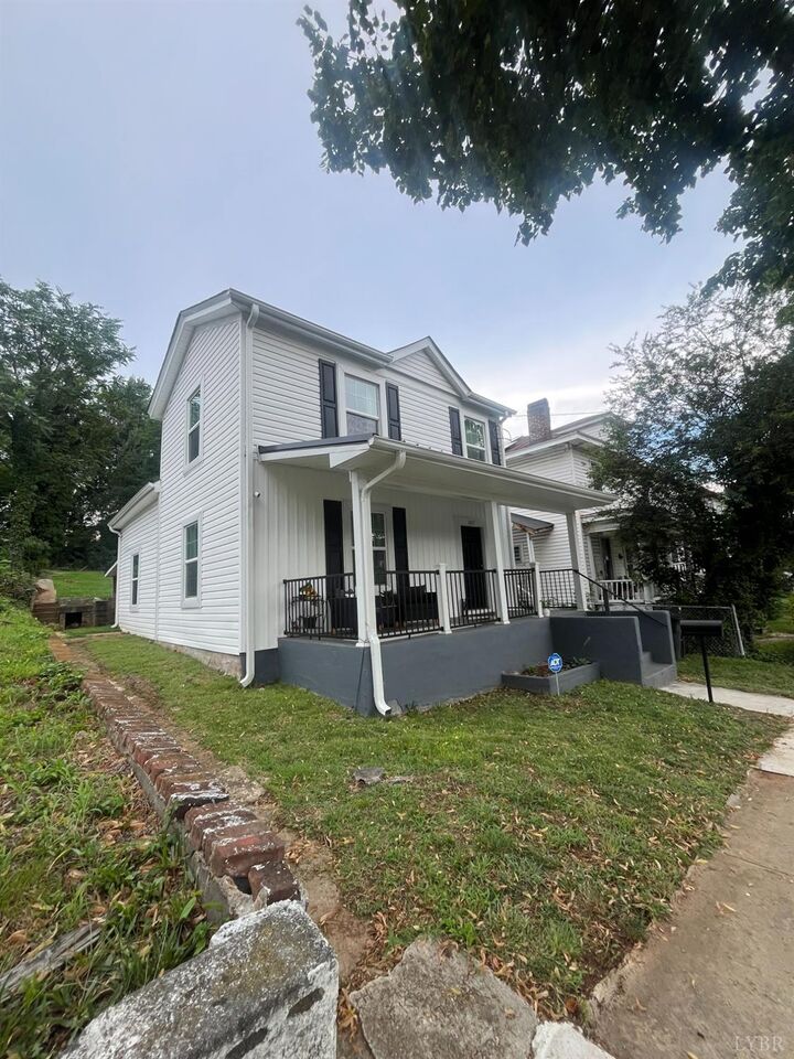 Property Photo: 1017 Taylor Street VA 24504