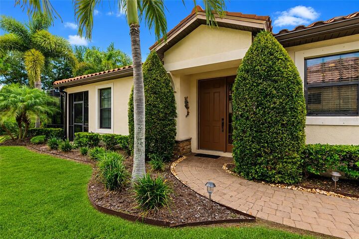 Property Photo:  5126 Savona Run  FL 34211 