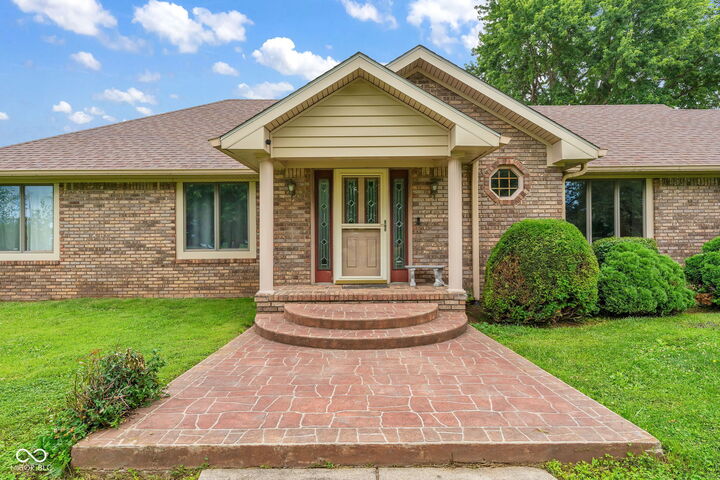 Property Photo: 6300 E 350 N IN 46131