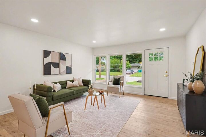 Property Photo: 10434 Canfield Drive MO 63136