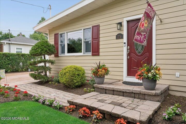 Property Photo:  276 Parkview Terrace  NJ 07738 