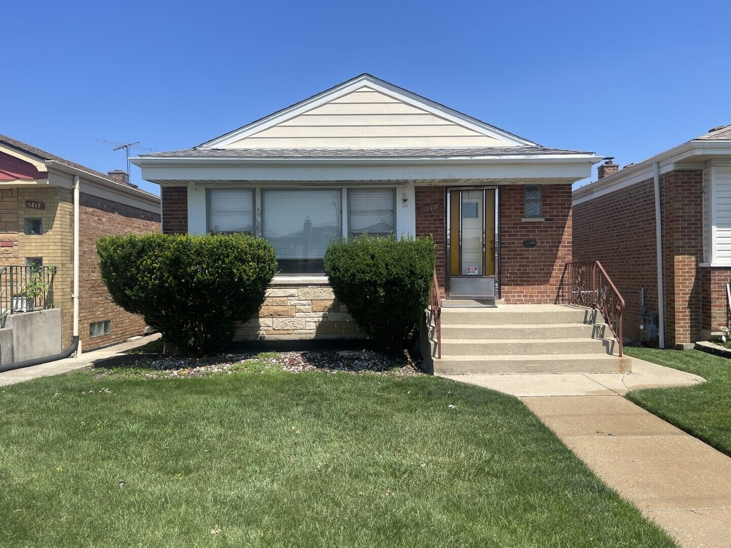 Property Photo:  5819 S Narragansett Avenue S  IL 60638 