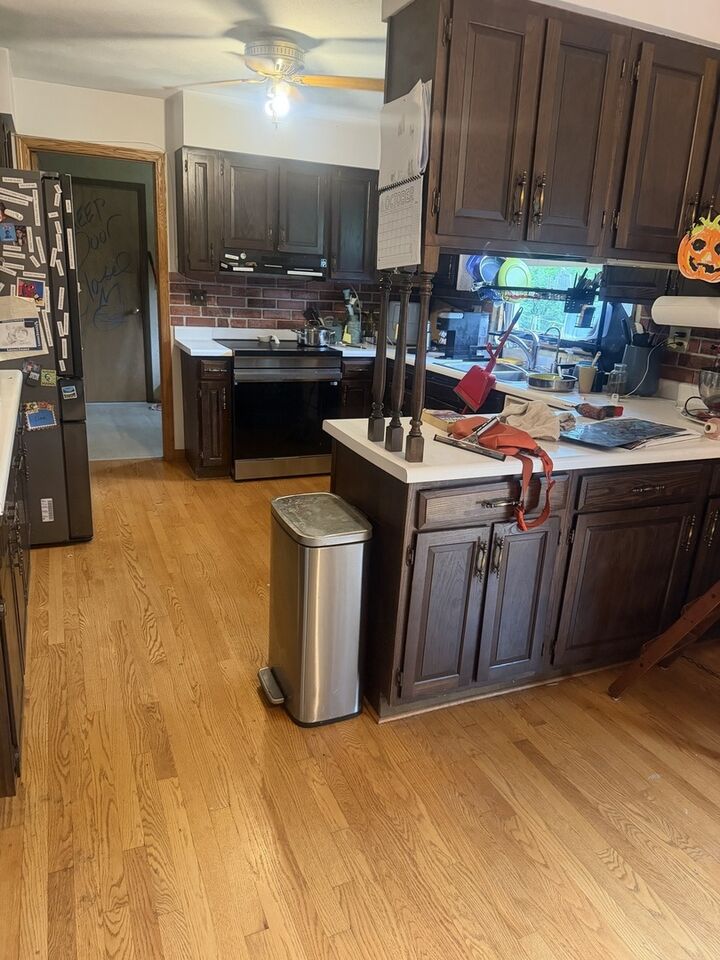 Property Photo: 2812 Woodcliff Drive IL 60152