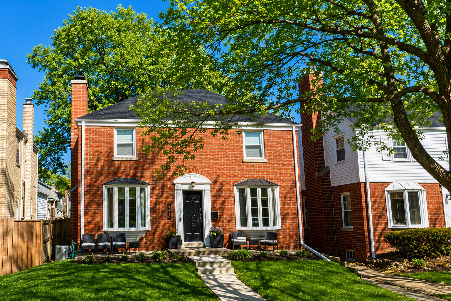 Property Photo: 2950 W Jarlath Street IL 60645