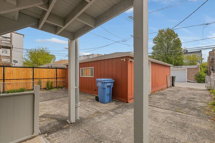 Property Photo: 6219 N Claremont Avenue IL 60659