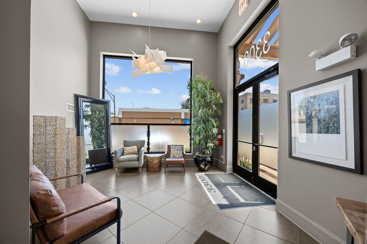 Property Photo: 3300 W Irving Park Road N3 IL 60618