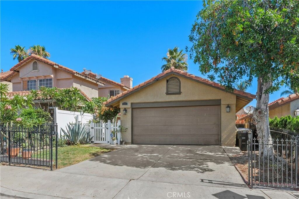 Property Photo: 1837 De Carmen Drive CA 92324