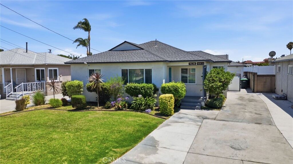 Property Photo:  9138 Rendalia  CA 90706 