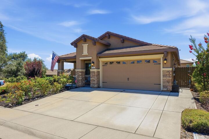 Property Photo:  101 Gerrard Court  CA 95661 