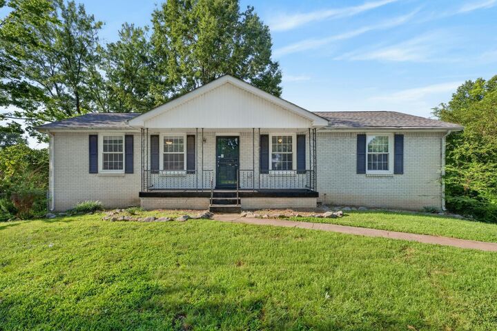 Property Photo: 304 Notgrass Rd TN 37042