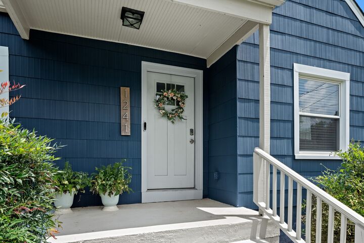 Property Photo: 1241 Ardee Ave TN 37216