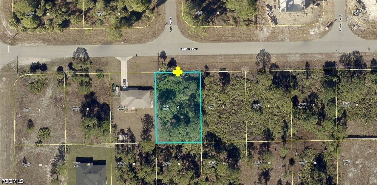 Property Photo:  940 Maddock Street E  FL 33974 