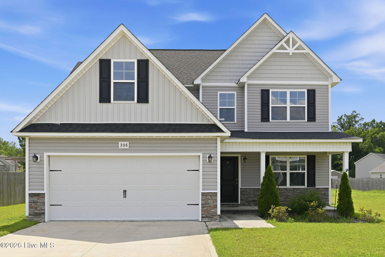 Property Photo: 308 Sunrose Drive NC 28555