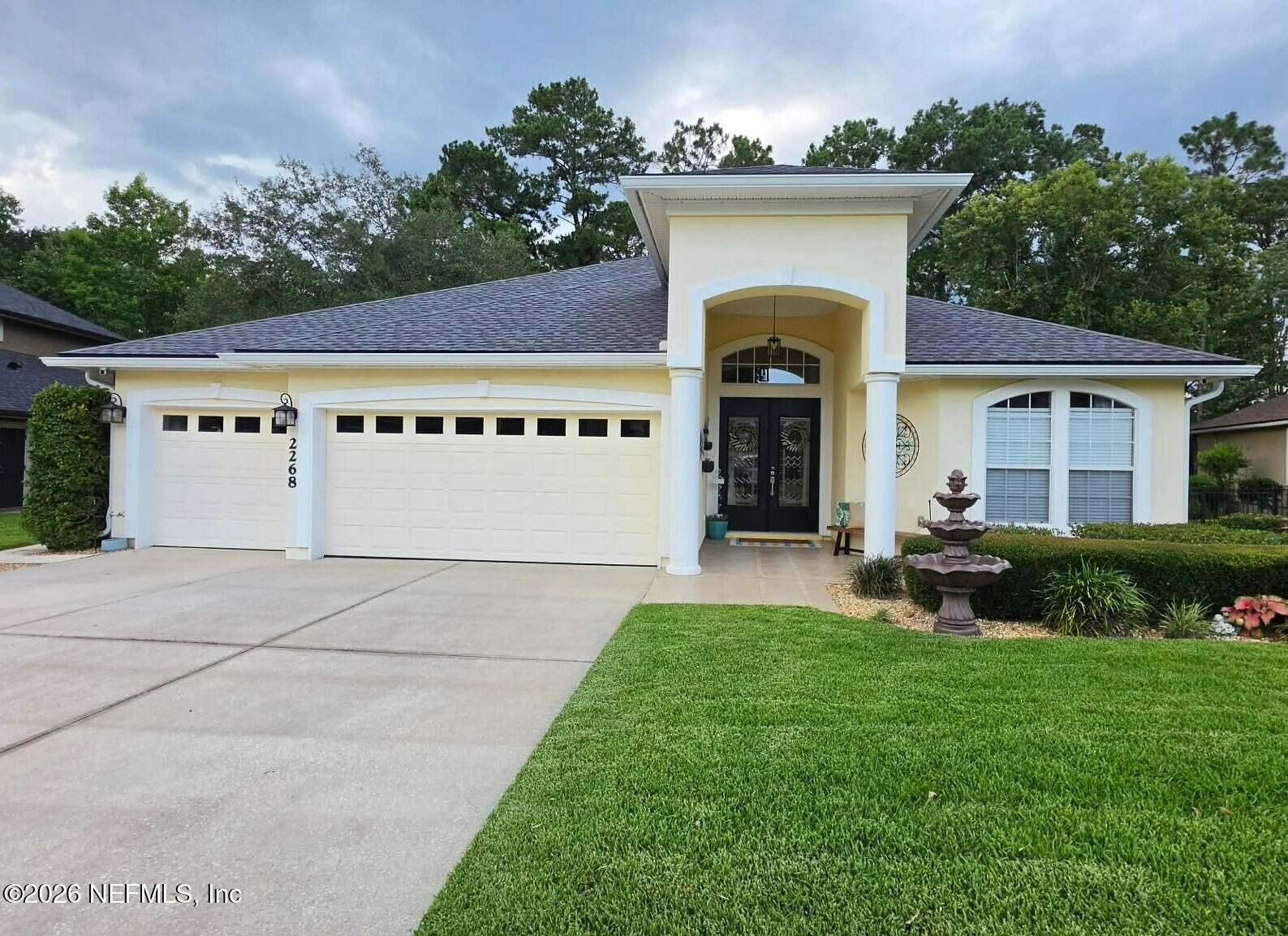 Property Photo: 2268 Links Drive FL 32003