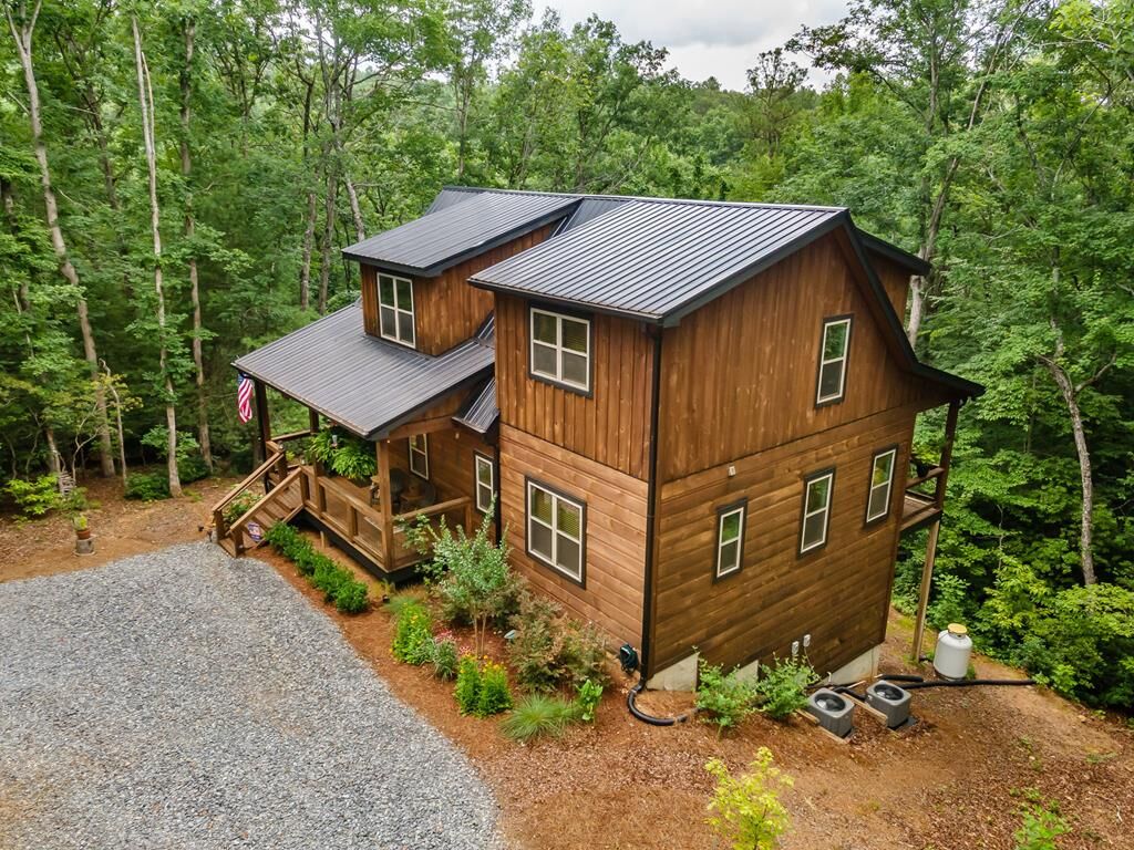 Property Photo: 167 Trails End Ridge GA 30540