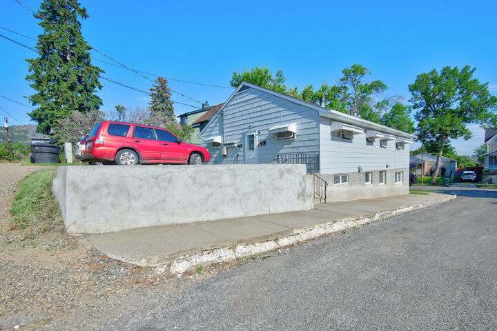 Property Photo: 539 5th Avenue MT 59601