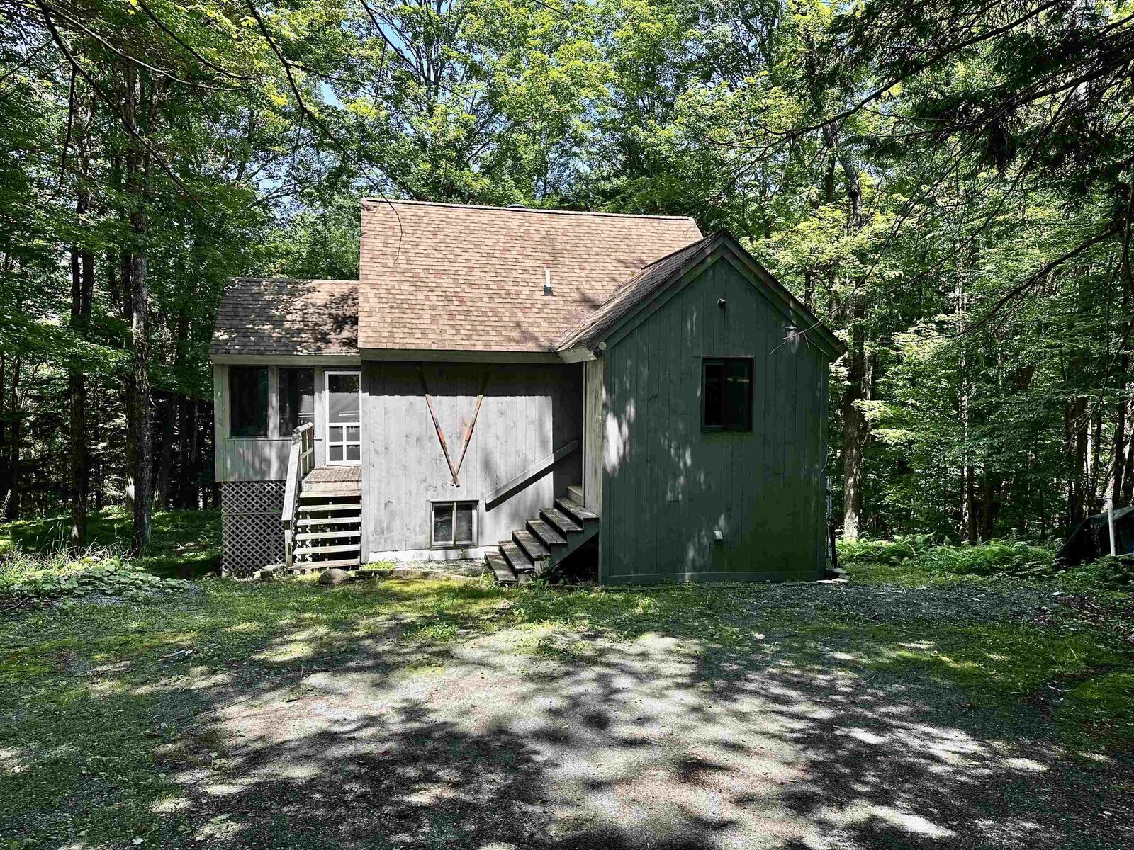 Property Photo: 9 Crestbrook Place NH 03284