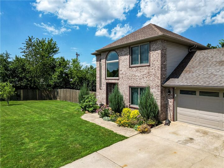 Property Photo: 1905 Countryside Lane AR 72758