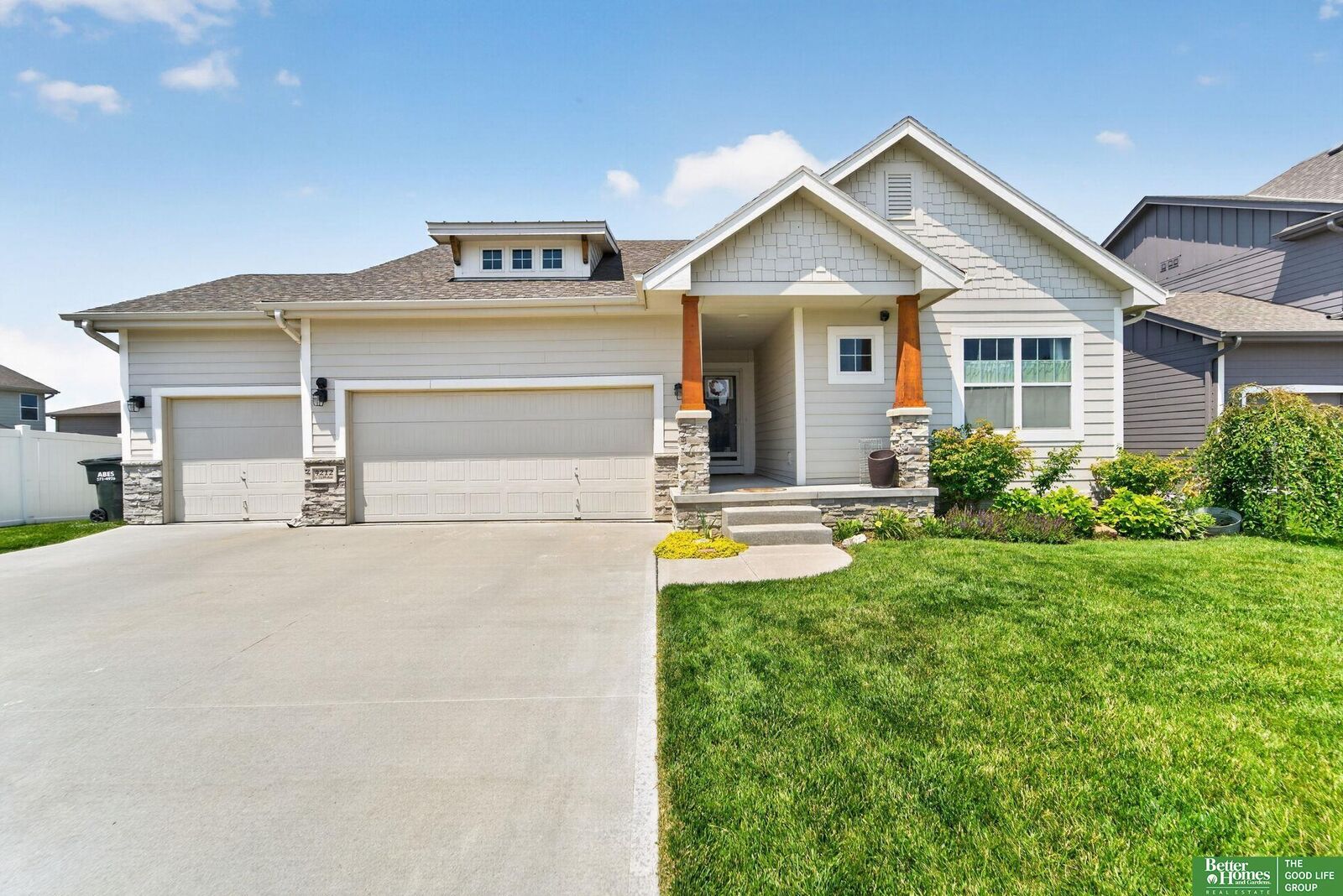 Property Photo: 4212 S 213 Avenue NE 68022